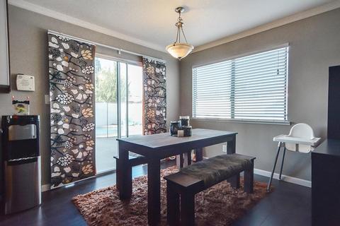 1365 Wimbledon Ct, Manteca, CA 95336 photo 9