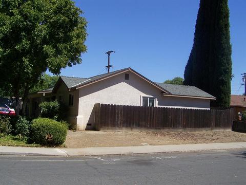 1110 Custer Ct, Modesto, CA 95351 photo 2