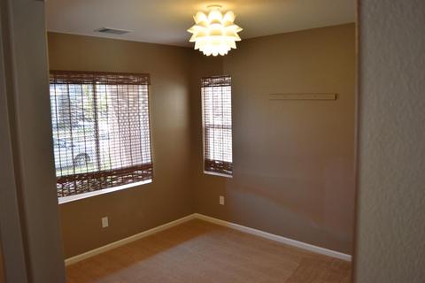 371 Shadowberry Pl, Lathrop, CA 95330 photo 2