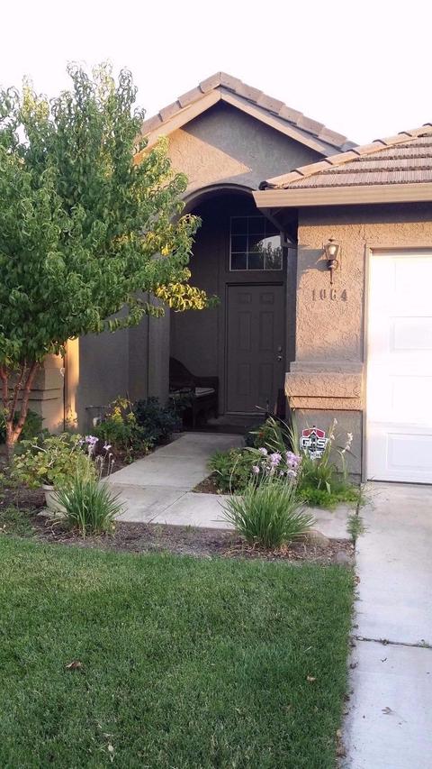 1064 Aristocrat, Ceres, CA 95307 photo 2