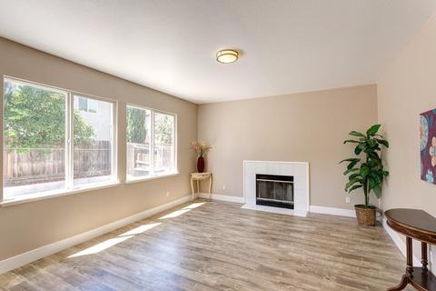 1213 Montgomery Ln, Tracy, CA 95377 photo 2