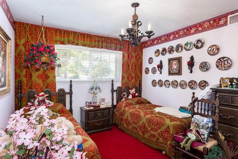 1824 Mckinley Ct, Concord, CA 94521 photo 11