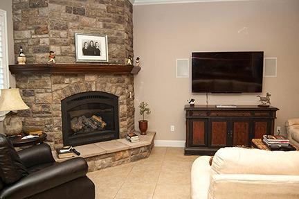 1251 Stonebridge Dr, Lodi, CA 95242 photo 4