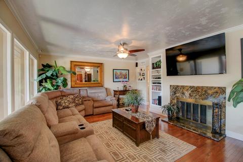 1518 Edgebrook Dr, Modesto, CA 95354 photo 3