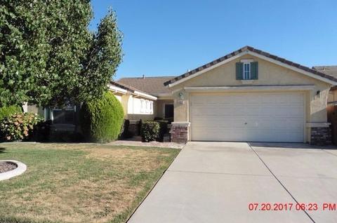 2327 Jonathon Ct, Escalon, CA 95320 photo 1