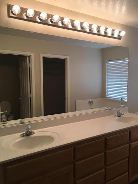 1821 Snyder Ave, Modesto, CA 95356 photo 4