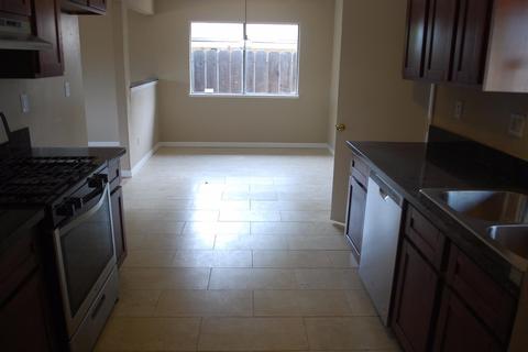 1004 Mock Ave, Modesto, CA 95351 photo 6