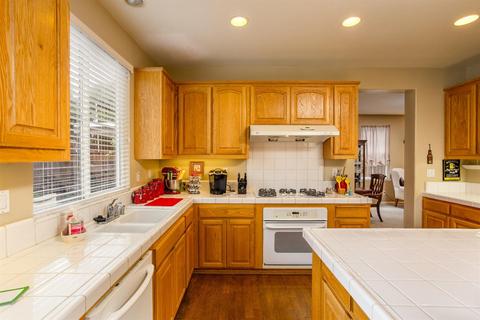 1300 Manley Dr, Tracy, CA 95377 photo 16