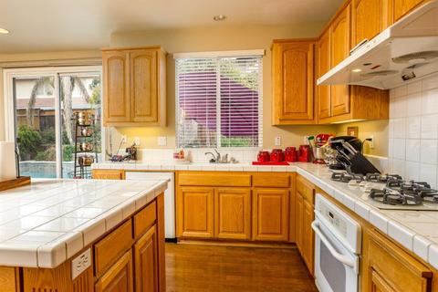 1300 Manley Dr, Tracy, CA 95377 photo 17