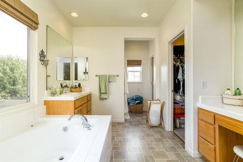 1300 Manley Dr, Tracy, CA 95377 photo 26