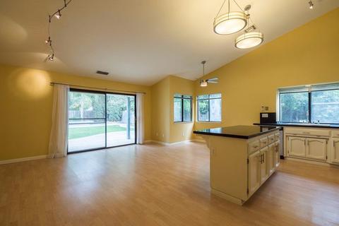 2400 Shadow Oak Ln, Modesto, CA 95355 photo 13
