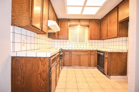 1100 Ojai Ln, Modesto, CA 95355 photo 4