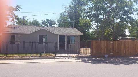 220 Pueblo Ave, Modesto, CA 95351 photo 2