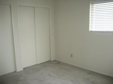 1112 E North St, Manteca, CA 95336 photo 7