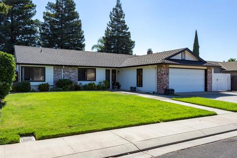 1050 Mammoth Dr, Manteca, CA 95337 photo 2