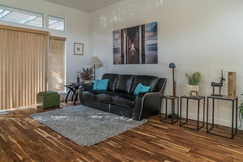 1404 Yorkshire Loop, Tracy, CA 95376 photo 3