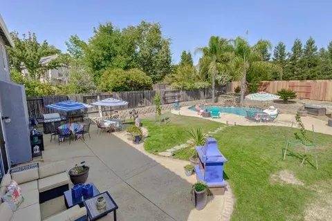 10945 Woolwich Way, Mather, CA 95655 photo 3