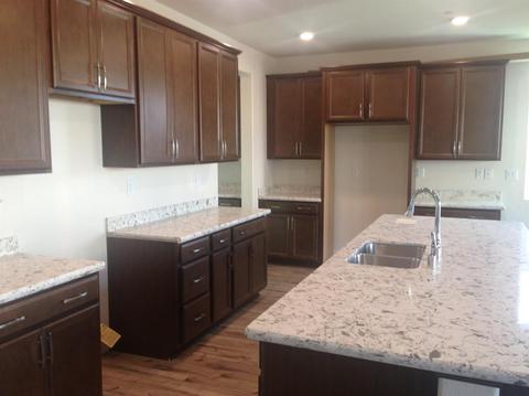 335 Springfield Dr, Manteca, CA 95337 photo 3