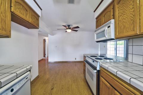 1247 Glenhurst Dr, Lodi, CA 95240 photo 16