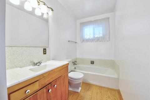 1247 Glenhurst Dr, Lodi, CA 95240 photo 23