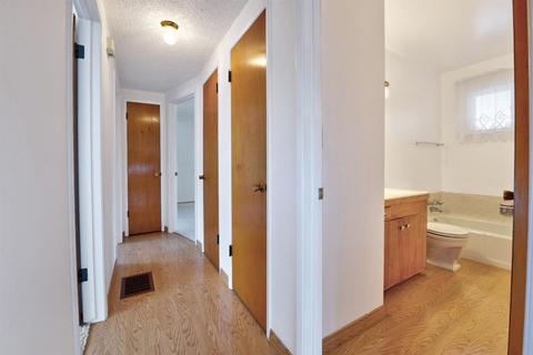 1247 Glenhurst Dr, Lodi, CA 95240 photo 22