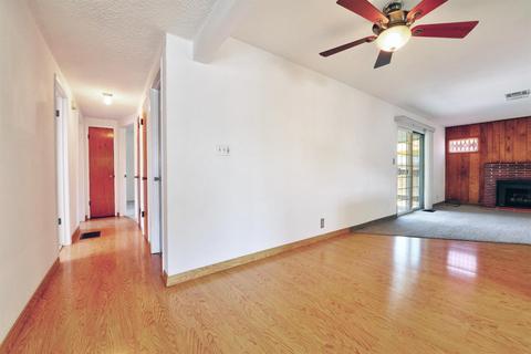 1247 Glenhurst Dr, Lodi, CA 95240 photo 11