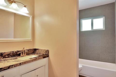 209 Tokay Ave, Modesto, CA 95350 photo 10