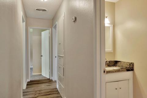 209 Tokay Ave, Modesto, CA 95350 photo 9