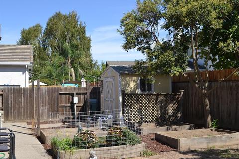 1840 Komenich Dr, Manteca, CA 95336 photo 15
