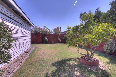 3625 Pomo Ln, Modesto, CA 95356 photo 32