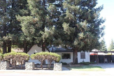 702 Laurel Ave, Modesto, CA 95351 photo 2