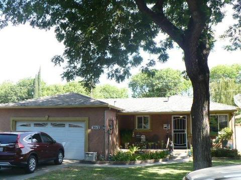 2012 Renchler Ln, Modesto, CA 95350 photo 2