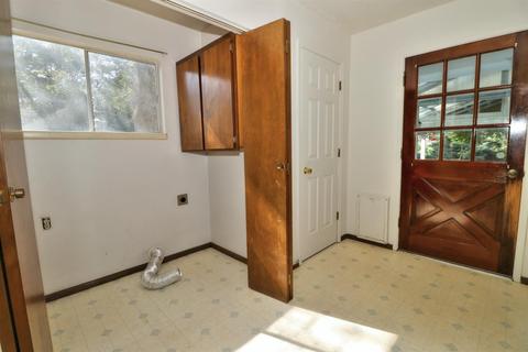 8954 Central Ave, Orangevale, CA 95662 photo 17