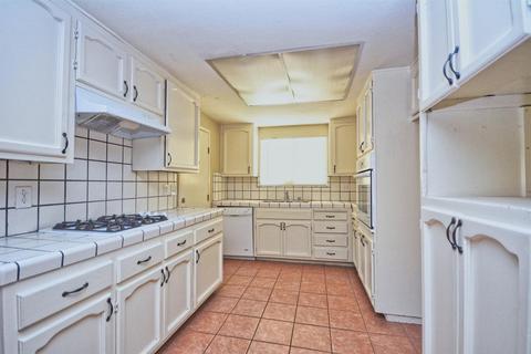 3217 Nightingale Dr, Modesto, CA 95356 photo 4