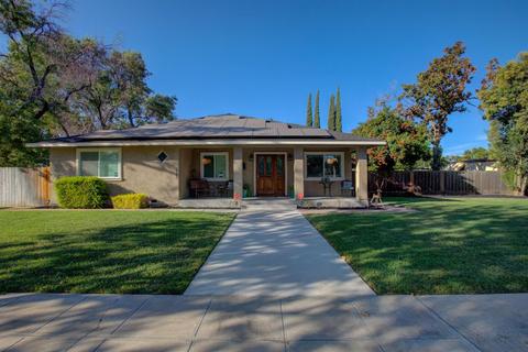 1361 W 20th St, Merced, CA 95340 photo 1