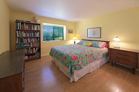 4942 Kurz Cir, Carmichael, CA 95608 photo 13