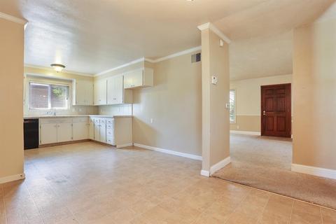 625 Gerard Dr, Lodi, CA 95242 photo 7