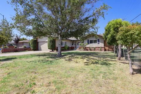 625 Gerard Dr, Lodi, CA 95242 photo 3