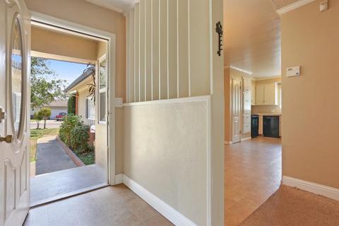 625 Gerard Dr, Lodi, CA 95242 photo 5