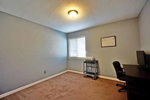 210 Downing Dr, Galt, CA 95632 photo 9