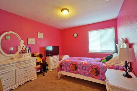 210 Downing Dr, Galt, CA 95632 photo 8