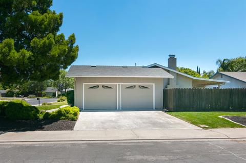 2520 Peppermint Dr, Modesto, CA 95355 photo 2
