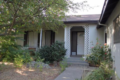1024 Merton Ave, Modesto, CA 95351 photo 4