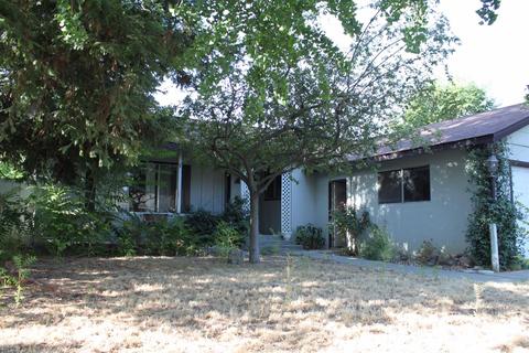 1024 Merton Ave, Modesto, CA 95351 photo 2