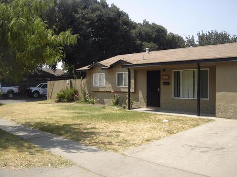 1104 Sutter Ave, Modesto, CA 95351 photo 3