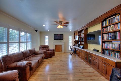 3261 E Calimyrna Rd, Acampo, CA 95220 photo 3