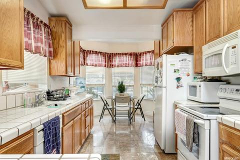 1954 Orme Ln, Manteca, CA 95336 photo 3