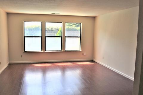 3605 Kona Oak Dr, Modesto, CA 95355 photo 5