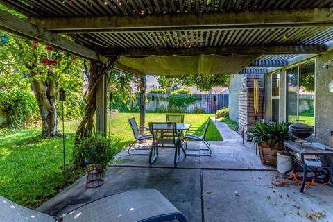 547 Reisling Ct, Manteca, CA 95337 photo 32