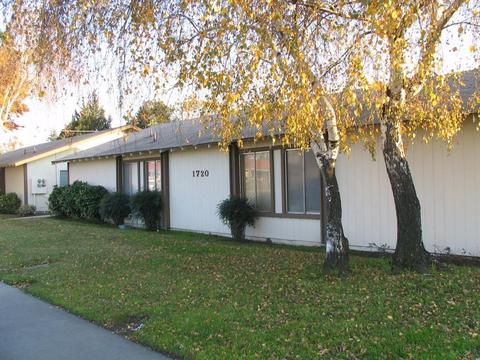 1720 Sylvan Ave, Modesto, CA 95355 photo 1